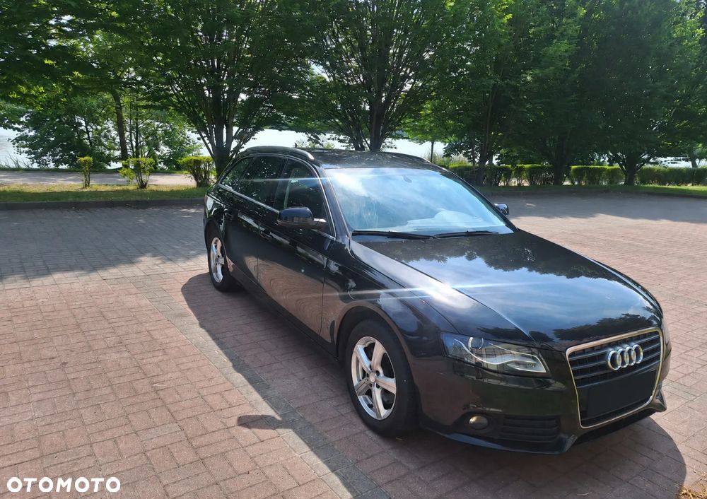 Audi A4 Avant - 9