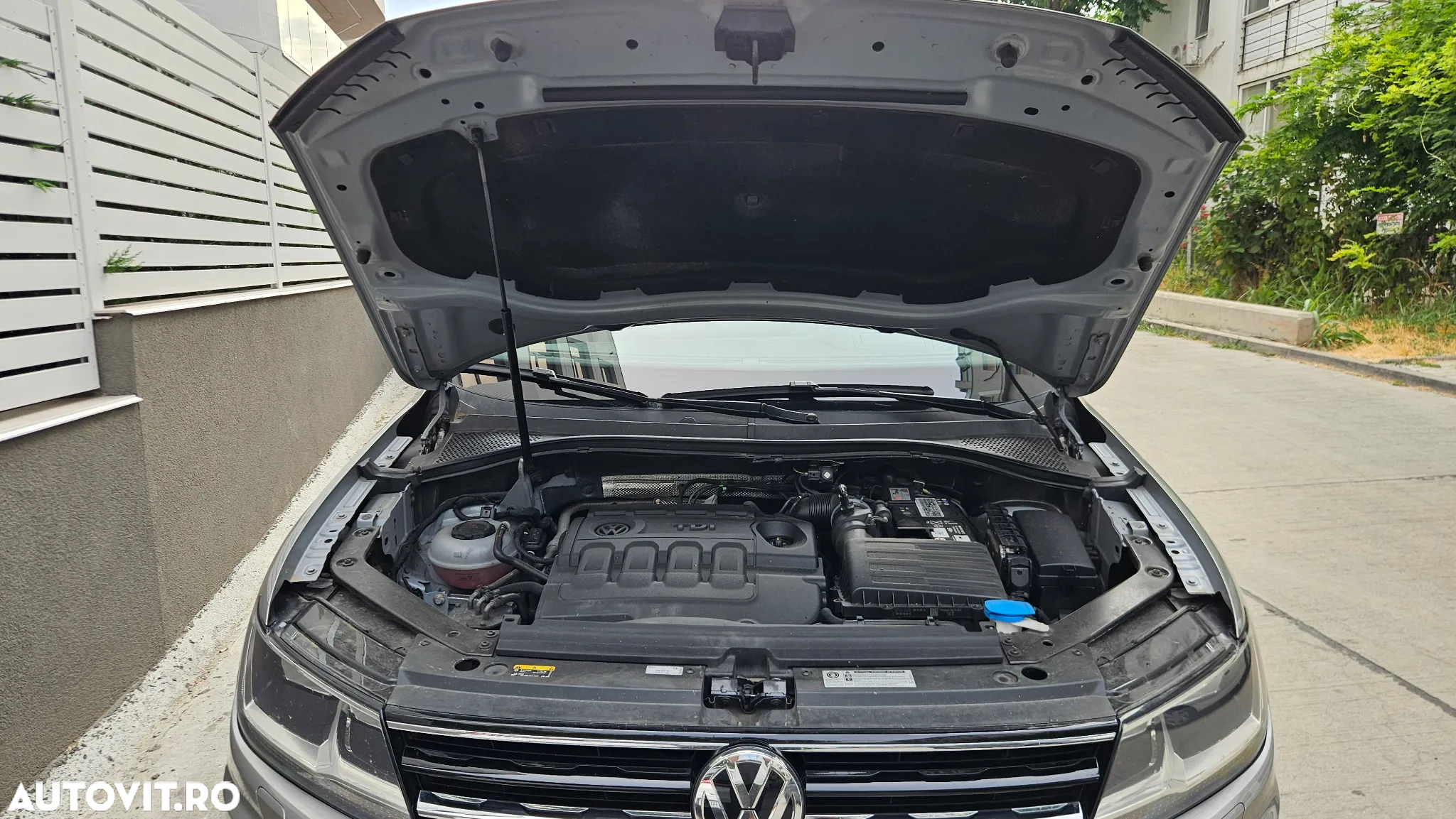 Volkswagen Tiguan 2.0 TDI 4Mot DSG Comfortline - 29