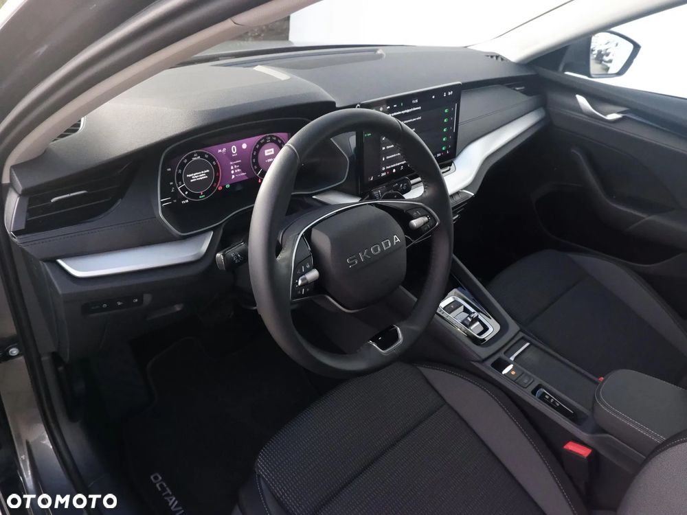 Skoda Octavia 1.5 TSI mHEV Selection DSG - 13