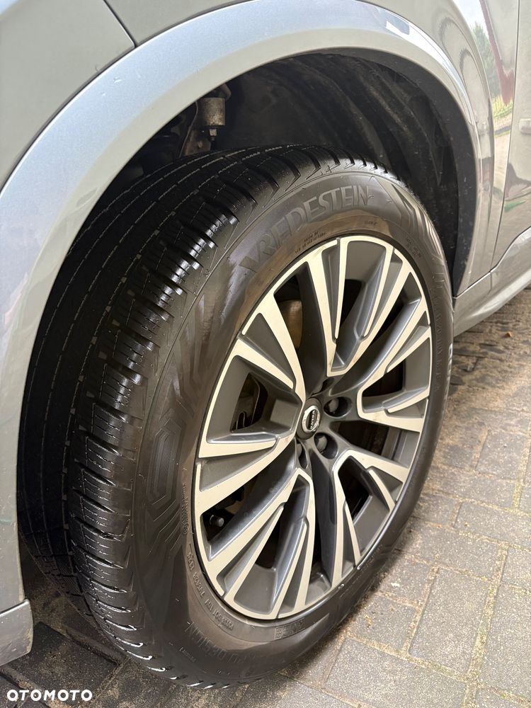Volvo XC 90 - 24