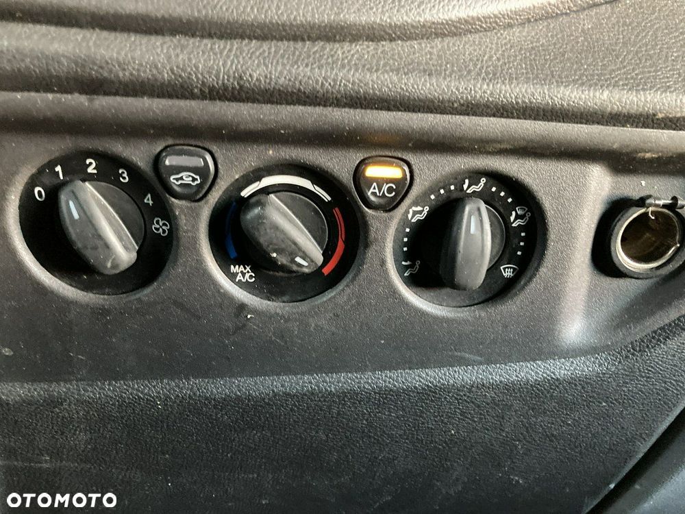 Ford Transit - 8