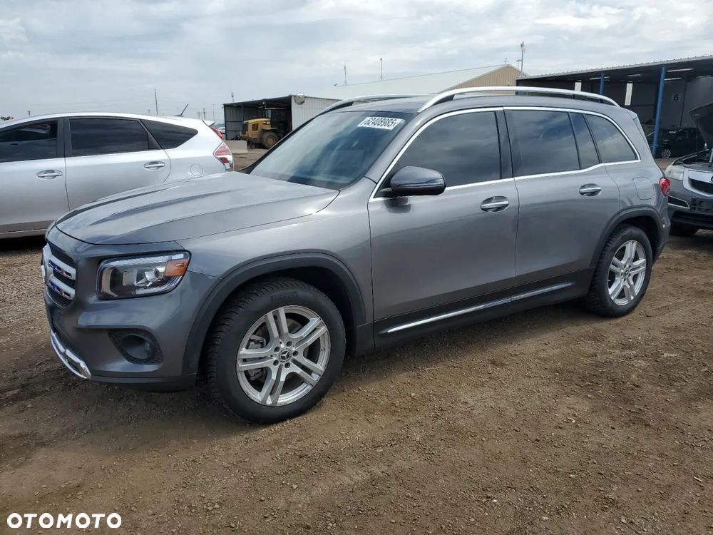 Mercedes-Benz GLB 250 4Matic 8G-DCT - 4