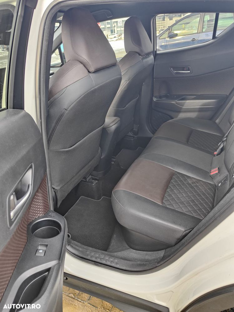 Toyota C-HR 1.8 HSD 4x2 CVT C-lassy - 8