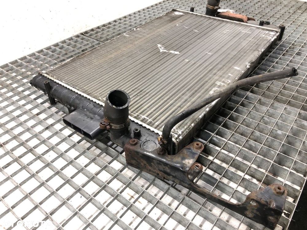 CHŁODNICA WODY  IVECO DAILY III Skrzynia 1997 - 2009 35 C 14 100 kW [136 KM] olej napędowy 2004 - - 3