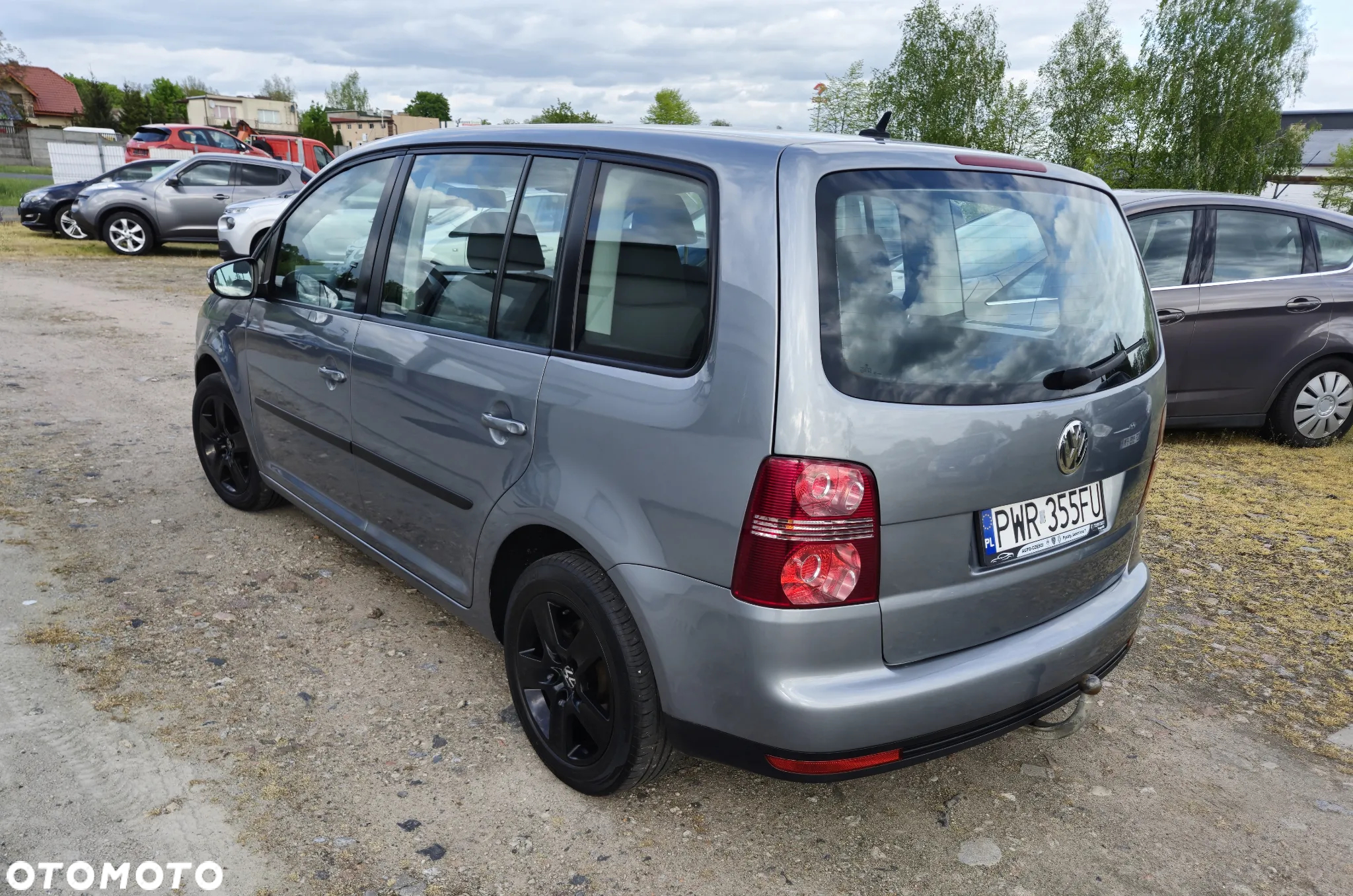 Volkswagen Touran 1.9 TDI DPF Conceptline - 8
