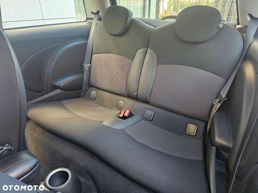 MINI Cooper 50 Mayfair - 7