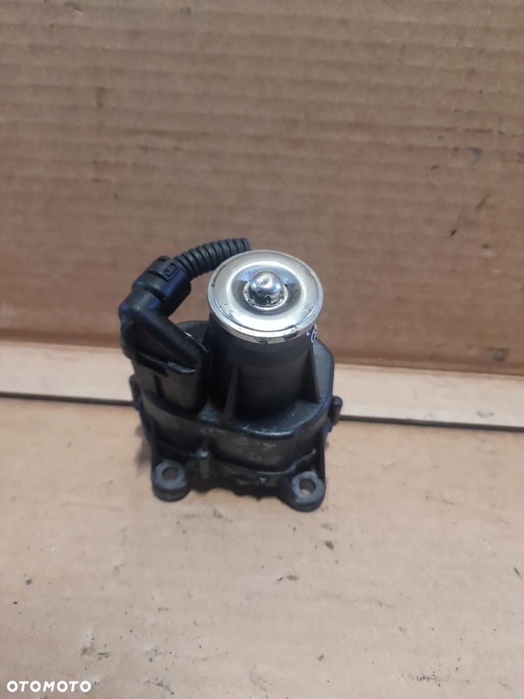 Nastawnik klap kolektora BMW E90 E60 E83 E87 2.0 d 7811299 - 3