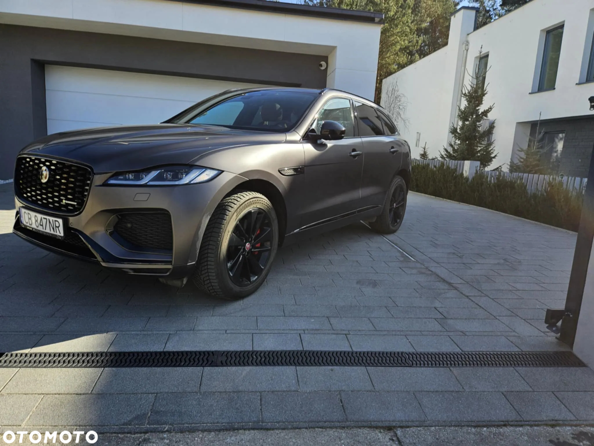 Jaguar F-Pace 2.0 P400e PHEV AWD R-Dynamic Black - 6