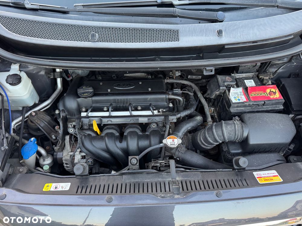 Kia Venga 1.6 CVVT Platinum Edition - 27