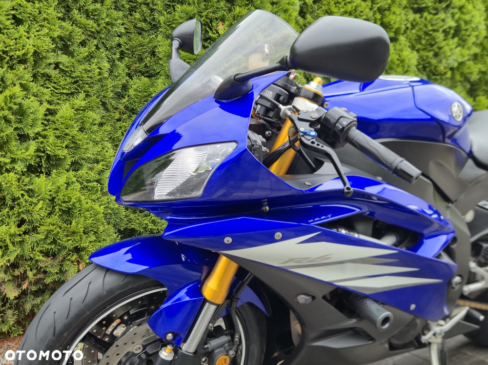 Yamaha R6 - 18