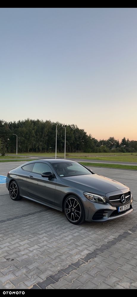 Mercedes-Benz Klasa C 300 9G-TRONIC - 16