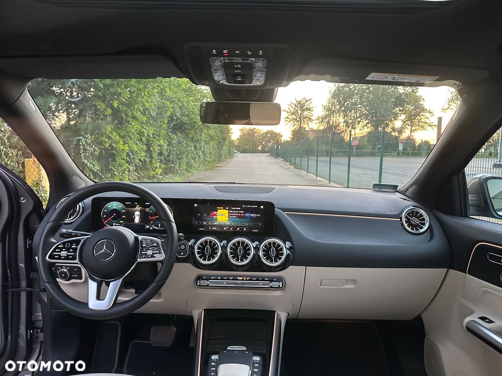 Mercedes-Benz GLA 200 Business Edition - 8