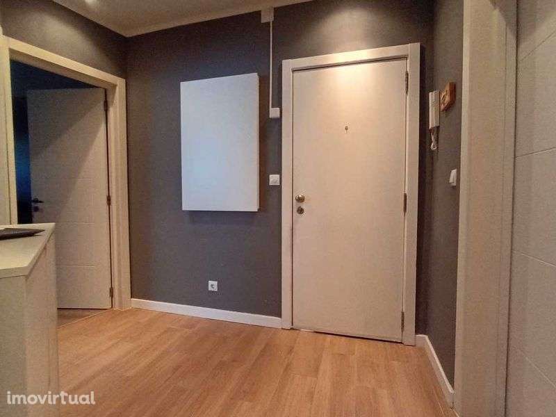 Apartamento T 1 + 1 Em Queluz - Grande imagem: 4/12