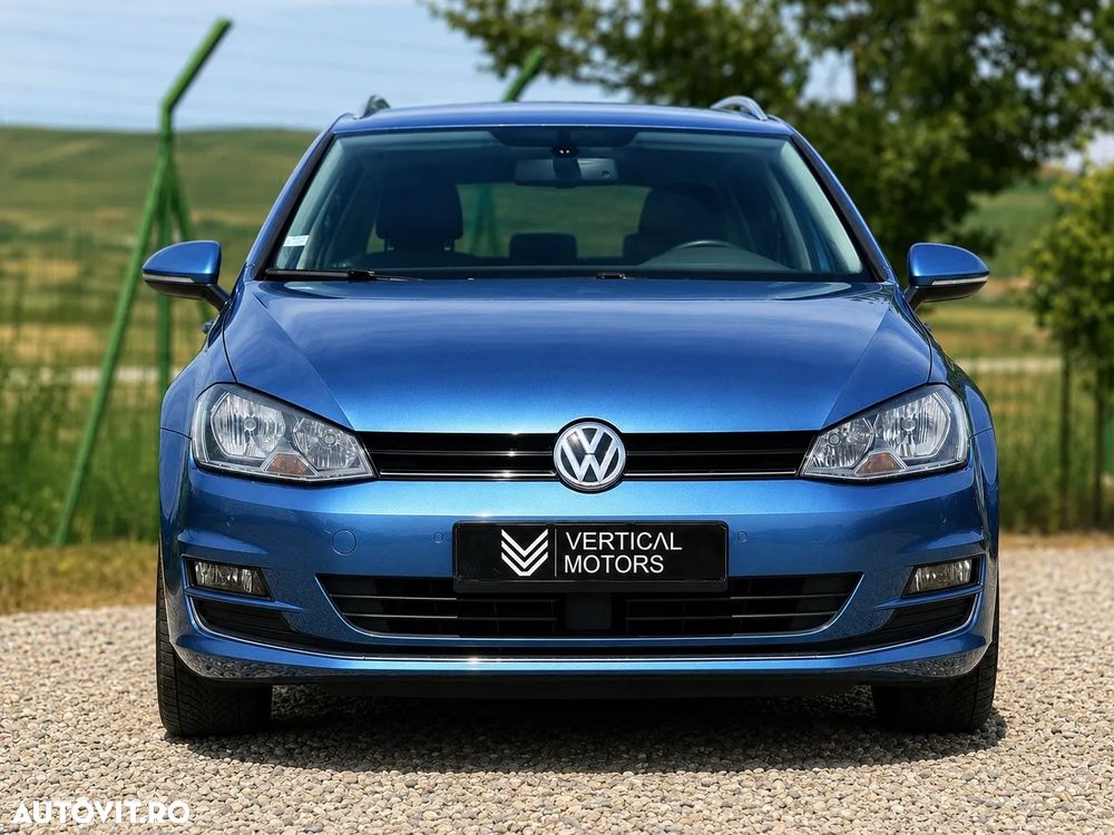Volkswagen Golf - 2