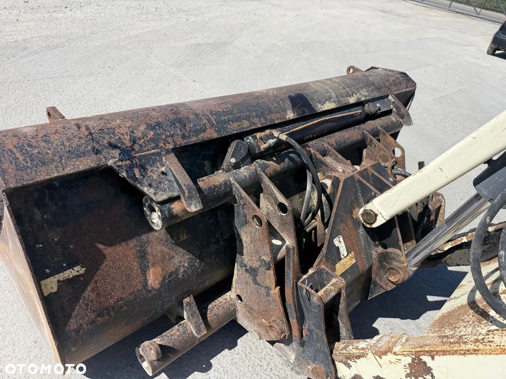 Terex 860 / 2012 / Uchylna Przednia Łyżka / Szybkozłącza - 13