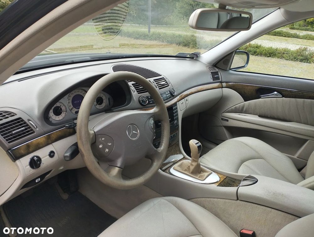 Mercedes-Benz Klasa E 200 Kompressor Avantgarde Sport Edition - 6