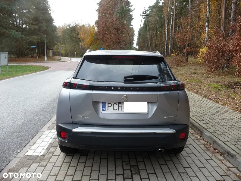 Peugeot 2008 1.5 BlueHDi Allure S&S EAT8 - 6