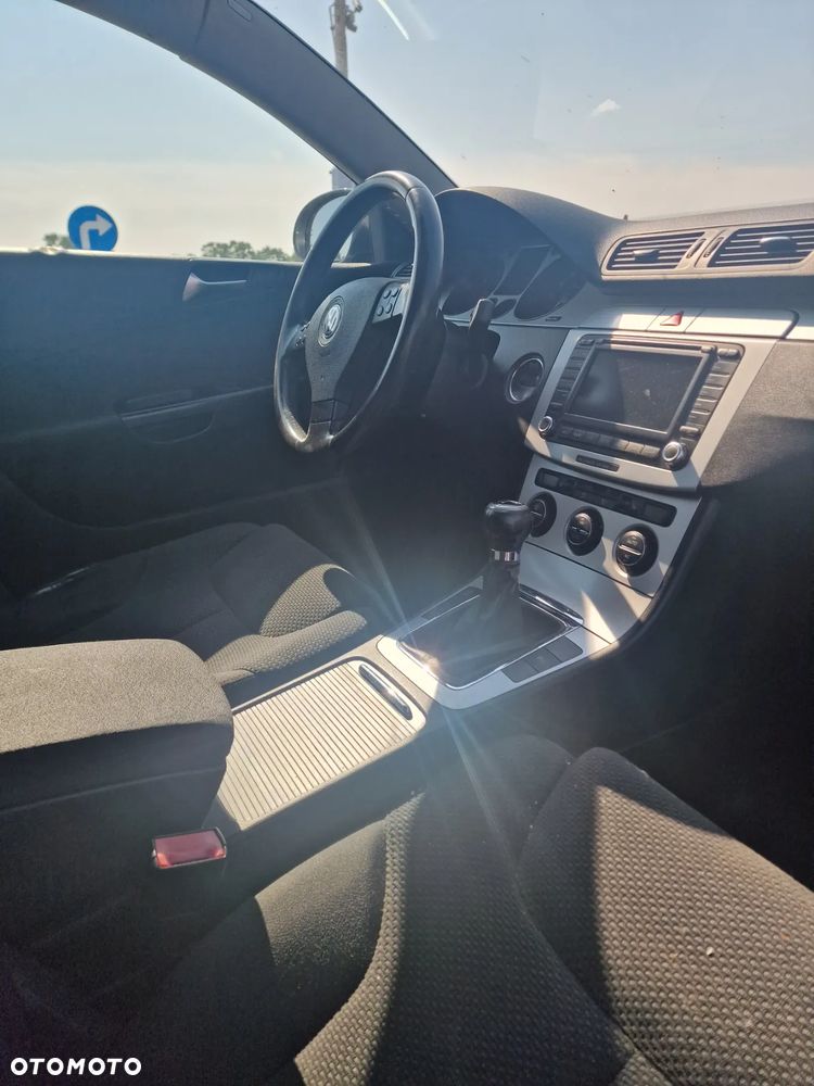 Volkswagen Passat 1.9 TDI 77KW 2007r cały na części - 4