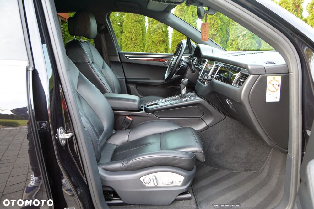 Porsche Macan - 26