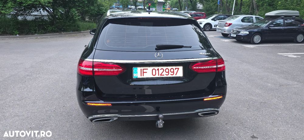 Mercedes-Benz E 220 d 4Matic 9G-TRONIC AMG Line - 4