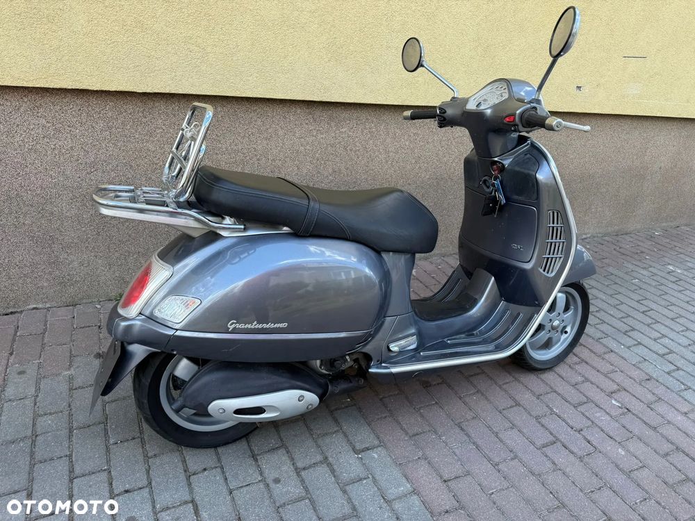 Vespa Grantourismo - 4
