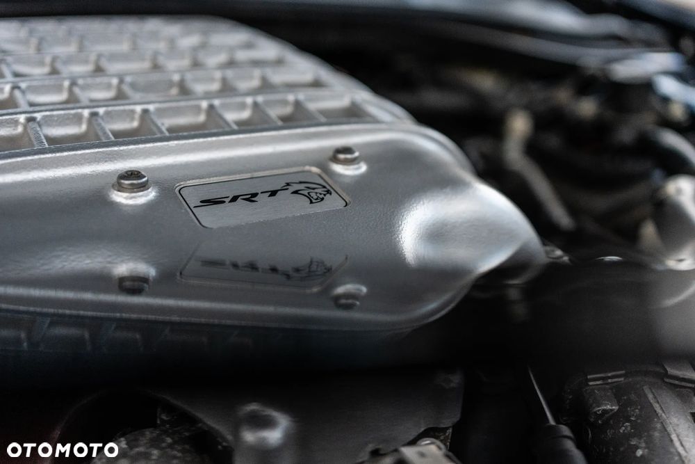 Dodge Challenger 6.2 Hellcat - 9