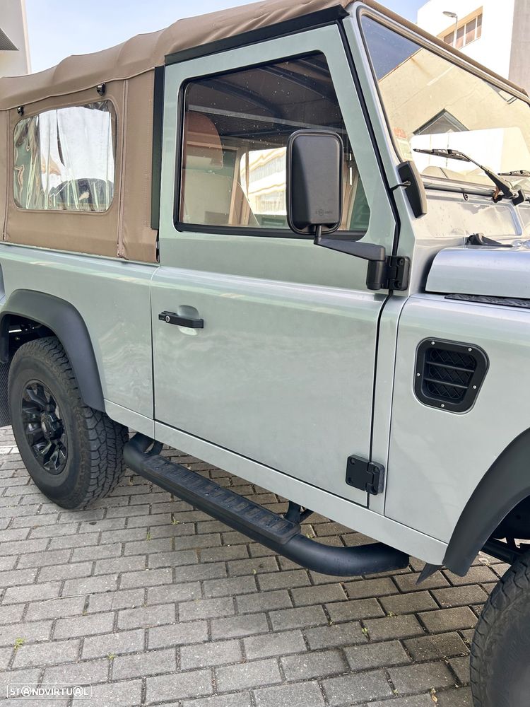 Land Rover Defender 90 2.4 CRD S - 11
