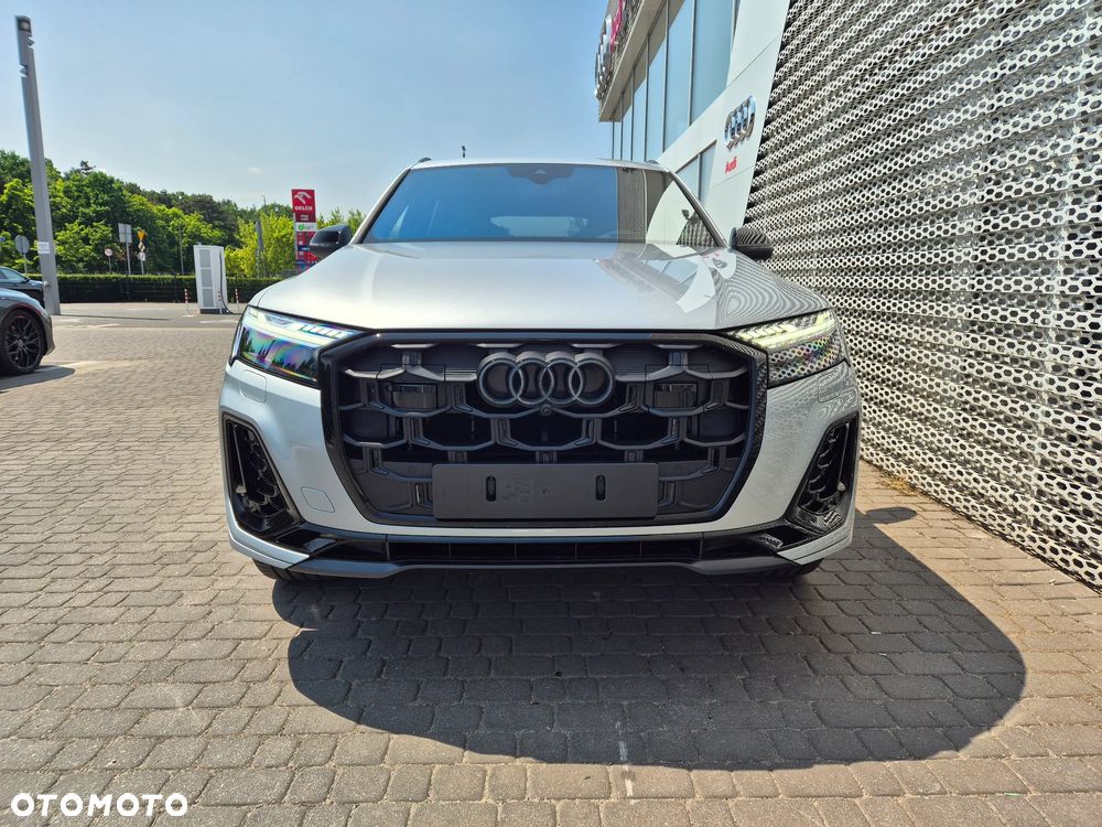 Audi Q7 TFSI e PHEV 360 kW Quattro S Line Tiptr - 8
