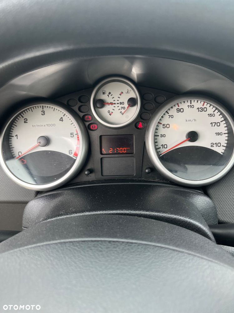 Peugeot 207 1.4 HDi Presence - 12