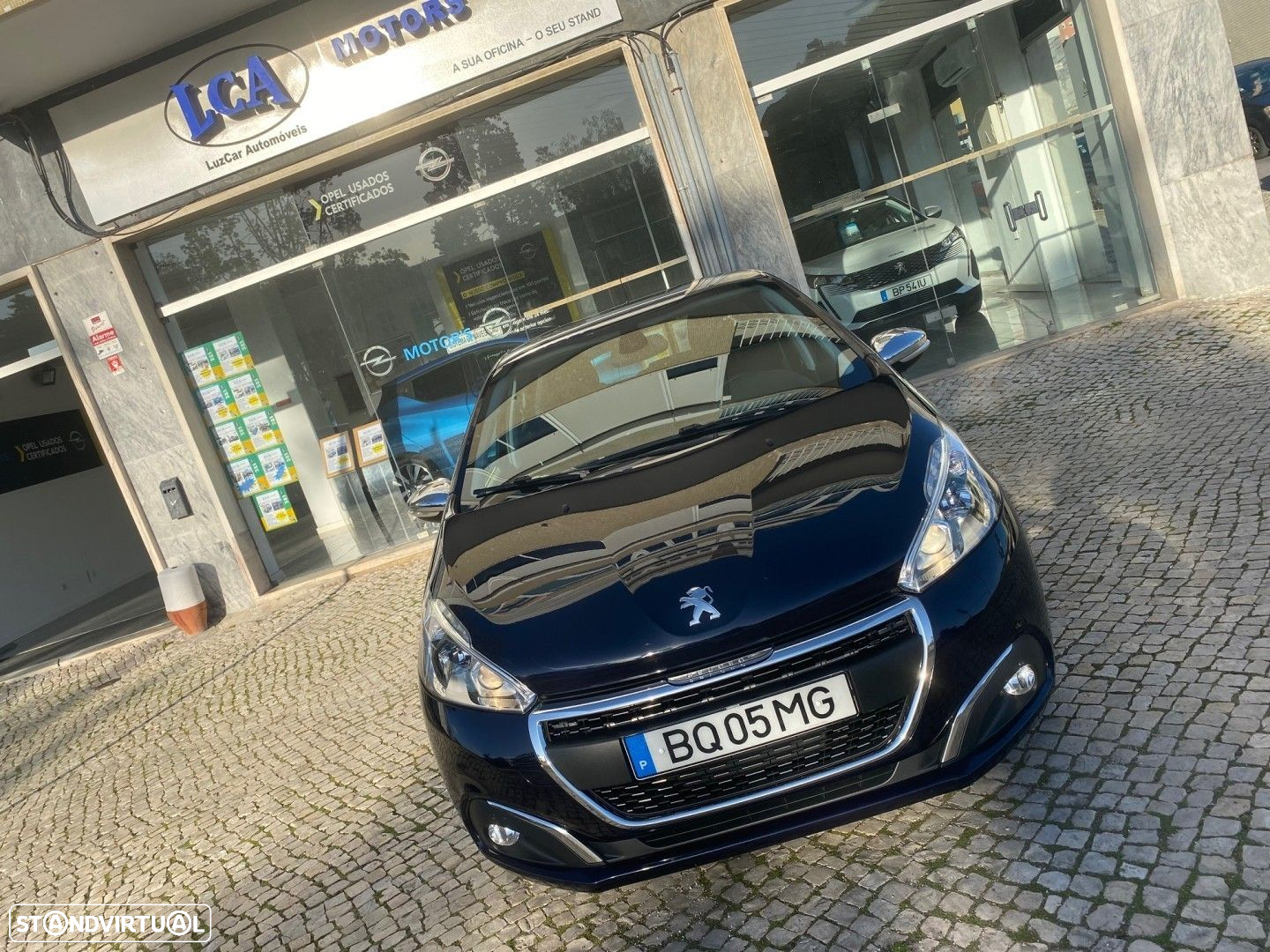 Peugeot 208 1.2 PureTech Signature - 9