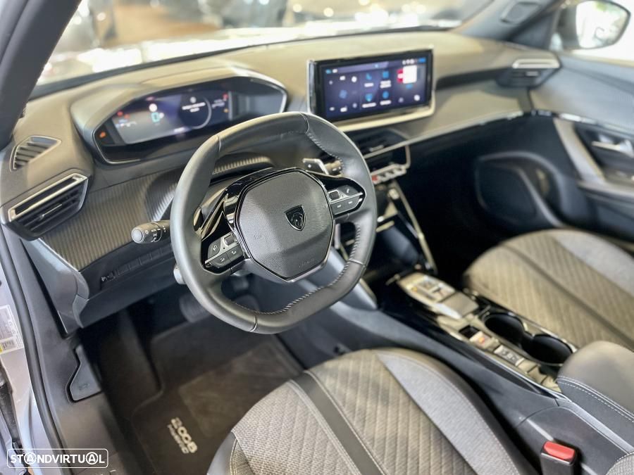 Peugeot 2008 1.2 Hybrid Allure e-DCS6 - 9