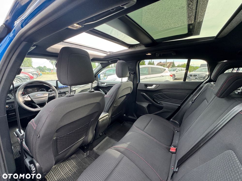 Ford Focus SW 1.0 EcoBoost S&S ST-LINE - 12