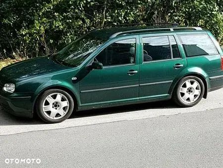 Błotnik VW Golf IV 4 Kolor LC6M lewy prawy Nowy Ocynk - 1