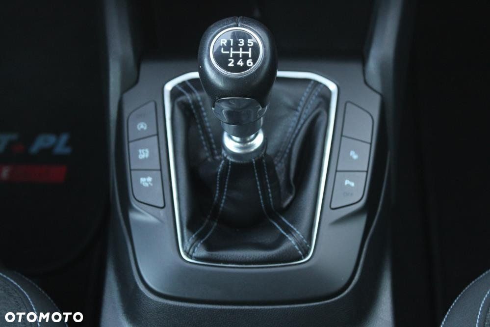 Ford Focus - 18