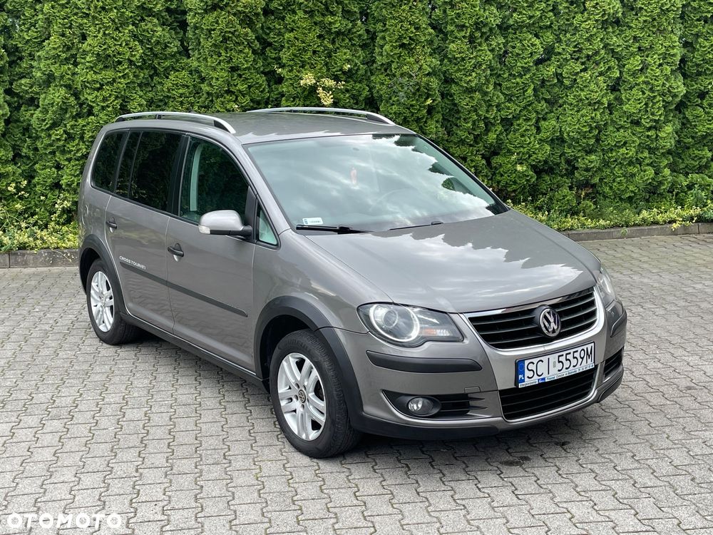 Volkswagen Touran 1.4 TSI Cross - 3