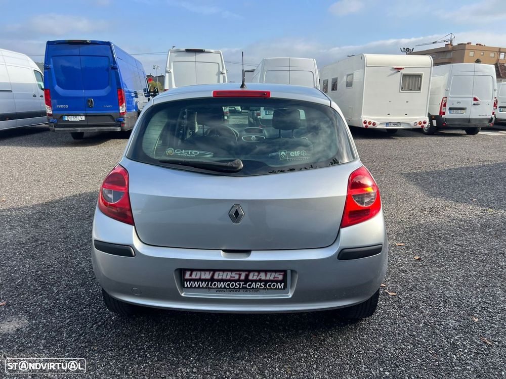 Renault Clio 1.2 16V Dynamique - 11