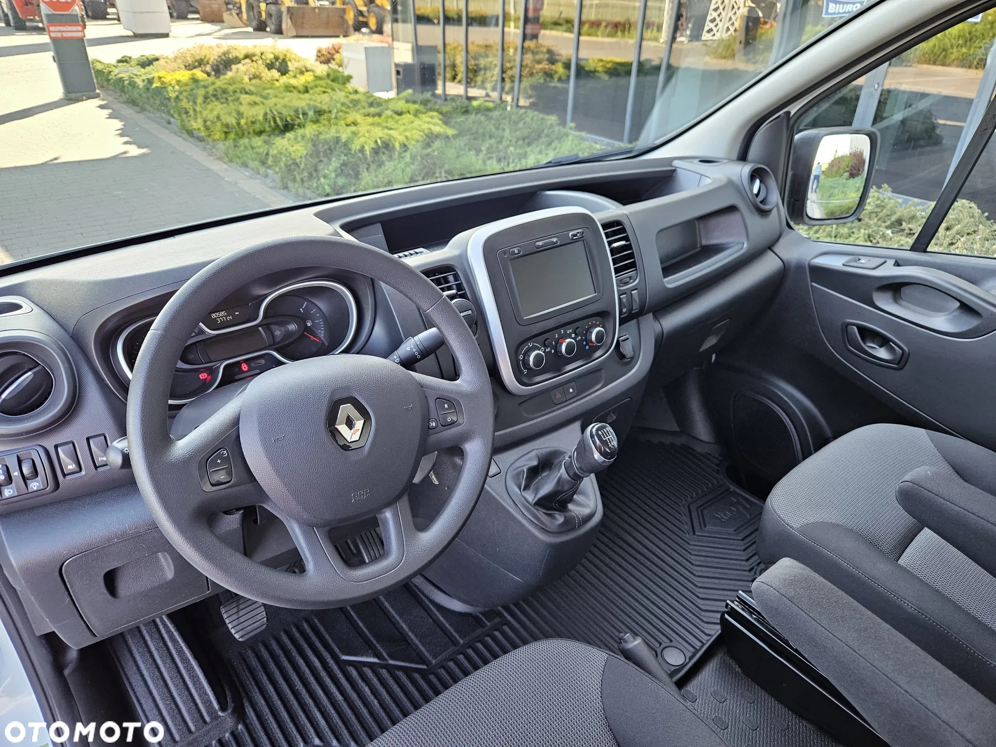 Renault Trafic - 28