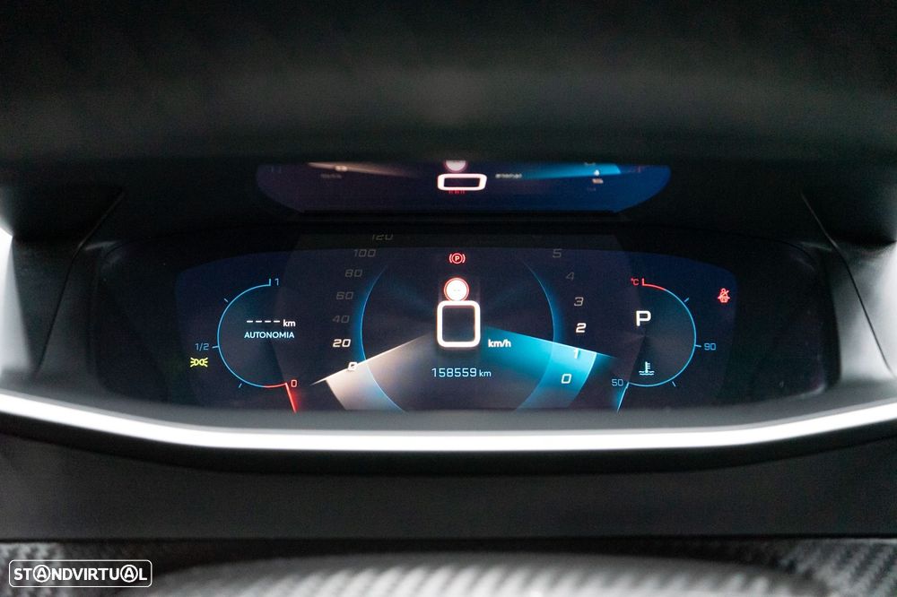 Peugeot 2008 1.2 PureTech Allure Pack EAT8 - 28