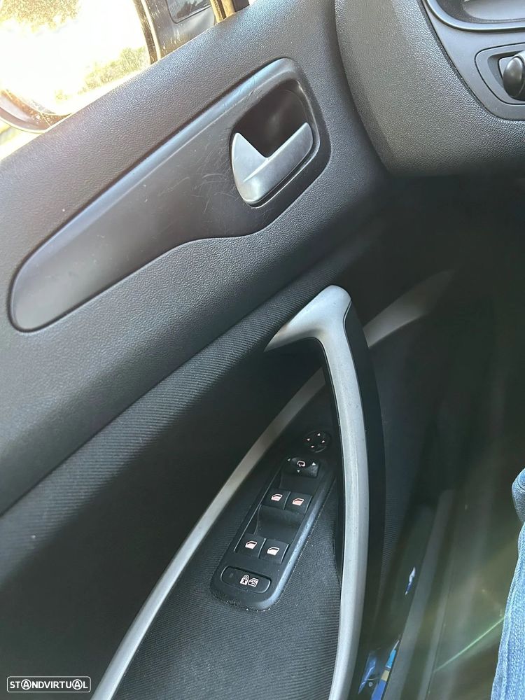 Citroën C5 Tourer e-HDi 115 EGS6 FAP Business Class - 16