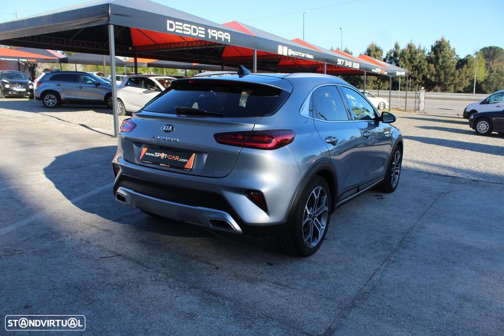 Kia XCeed 1.6 CRDi Tech - 4