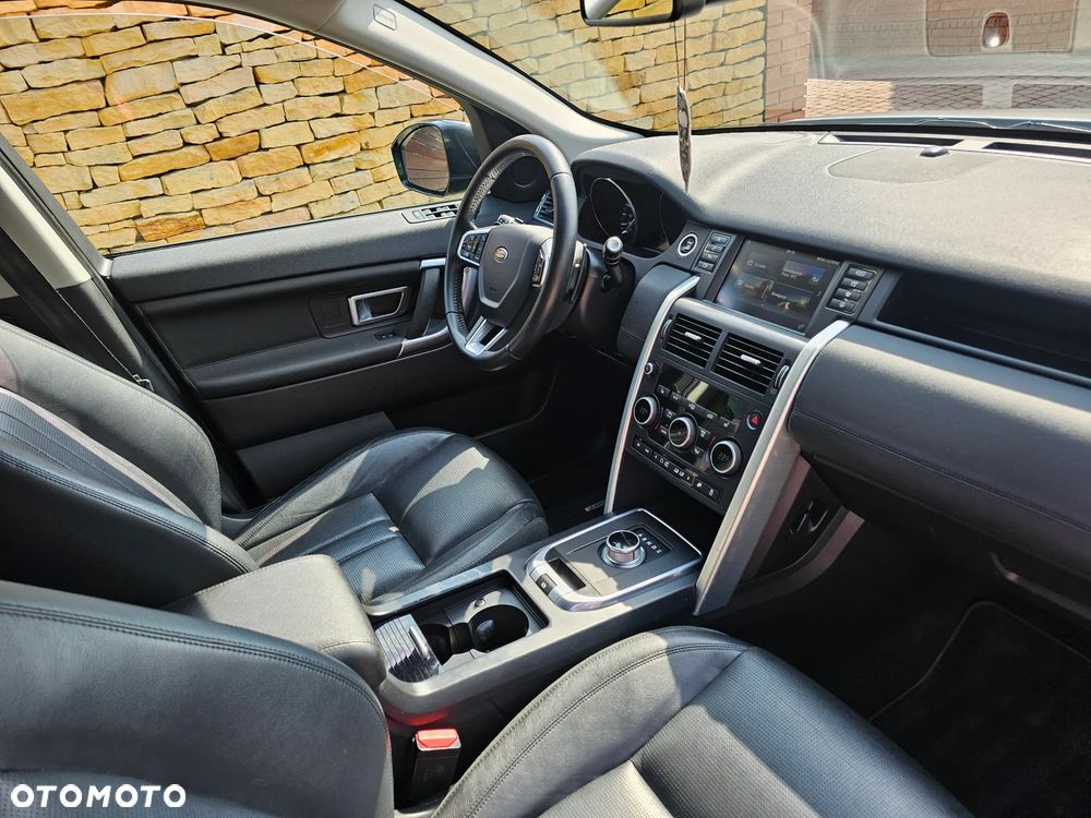 Land Rover Discovery Sport 2.0 D150 HSE - 28