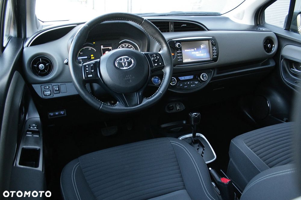 Toyota Yaris - 13