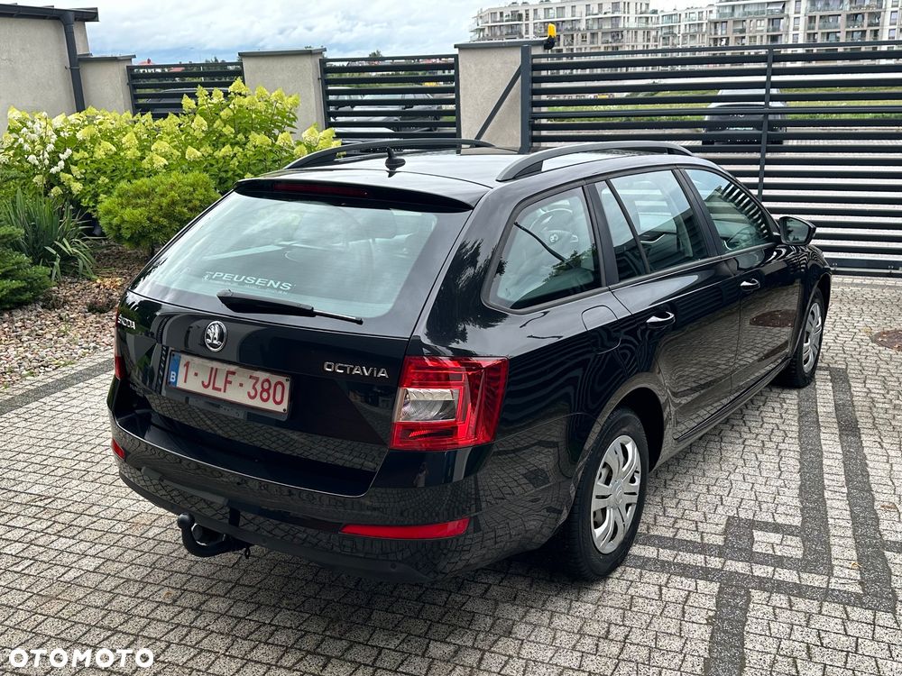 Skoda Octavia 1.6 TDI Solution - 4