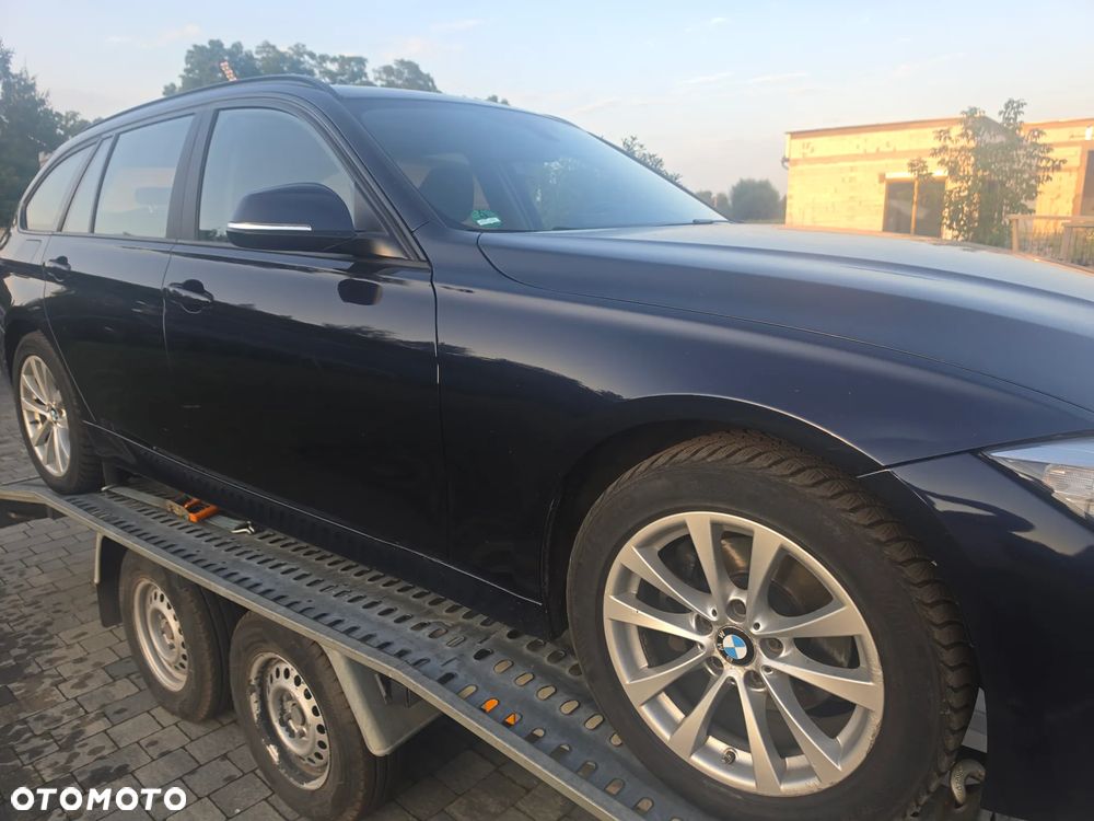 BMW Seria 3 320d xDrive - 10