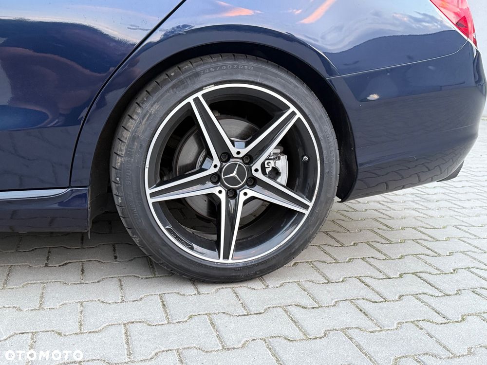 Mercedes-Benz Klasa C 300 7G-TRONIC - 19