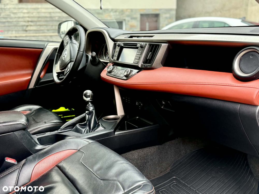 Toyota RAV4 - 7
