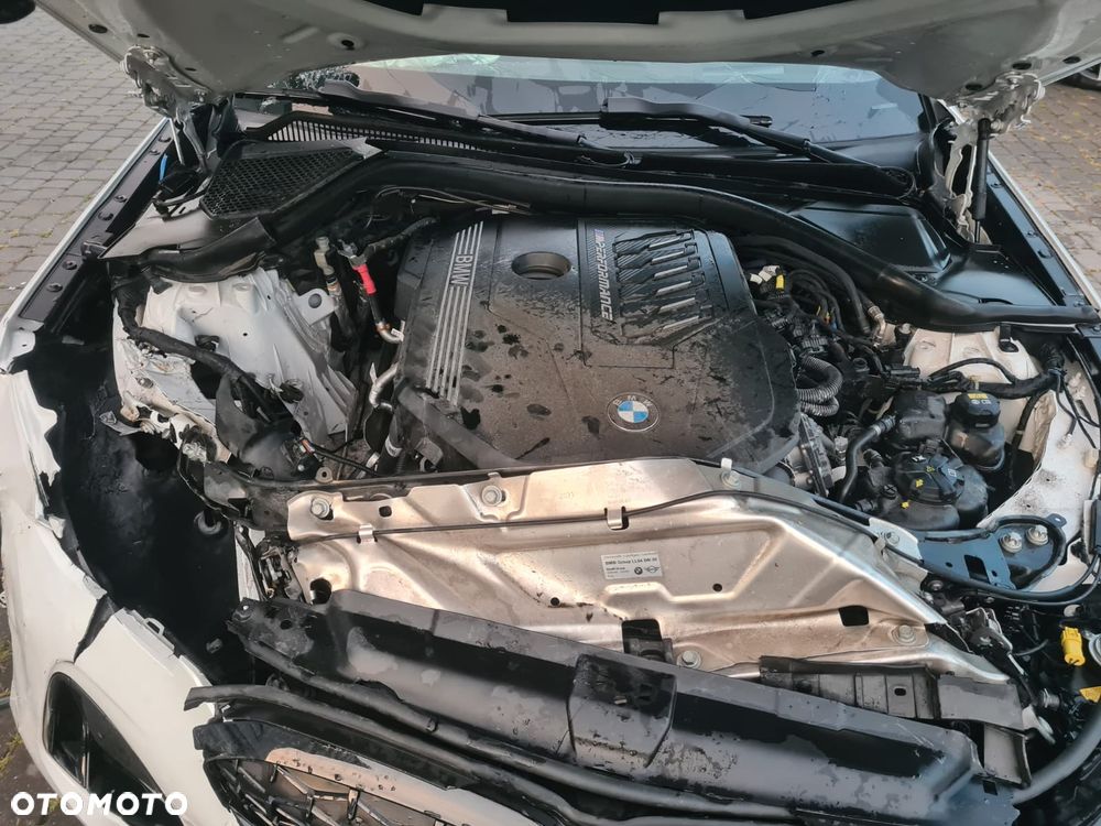 BMW Seria 3 M340i xDrive - 28