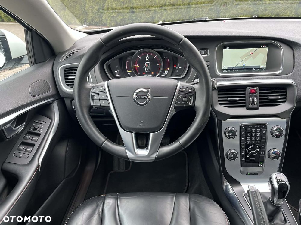 Volvo V40 D2 Ocean Race - 9