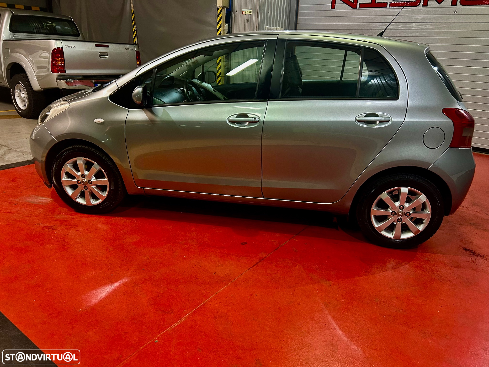 Toyota Yaris 1.0 VVT-i AC Manual+VSC - 7