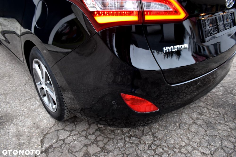 Hyundai i30 blue Kombi 1.6 CRDi DCT Trend - 9